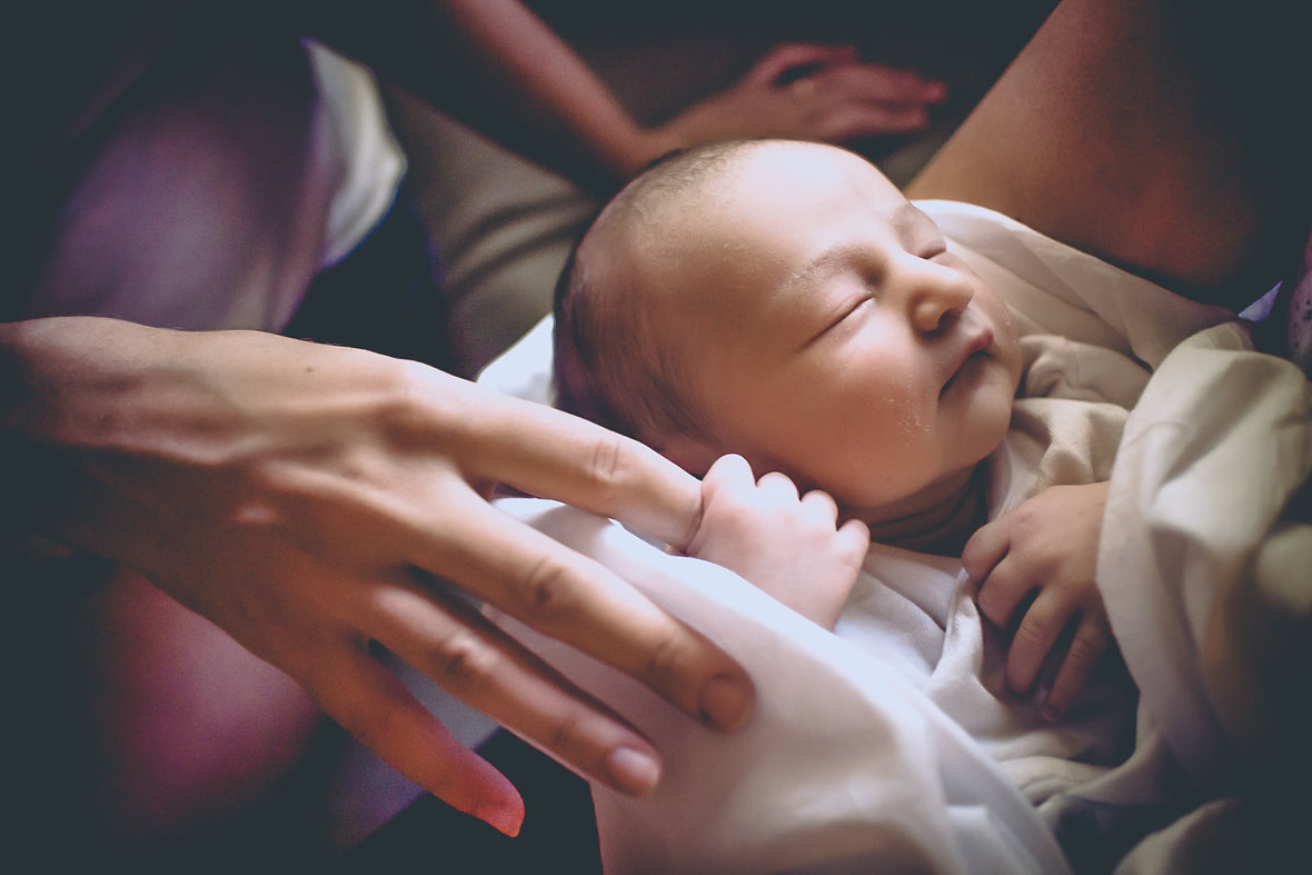 15 Luxe Newborn Lightroom Presets Vol. I – edited with the preset